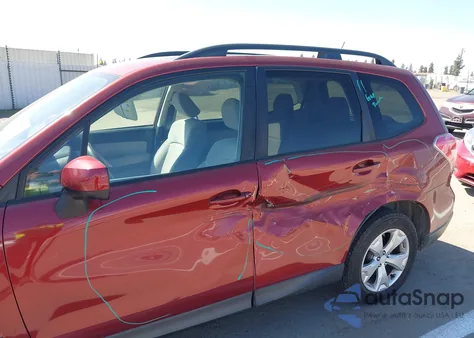 2015 Subaru Forester 2.5I Premium z USA, uszkodzony, nr VIN JF2SJADCXFH582040